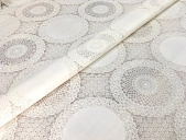 картинка Клеенка ПВХ без основы ажурная 1,37*20м, БЕЖЕВЫЙ мод. XR-47 — Великий Путь