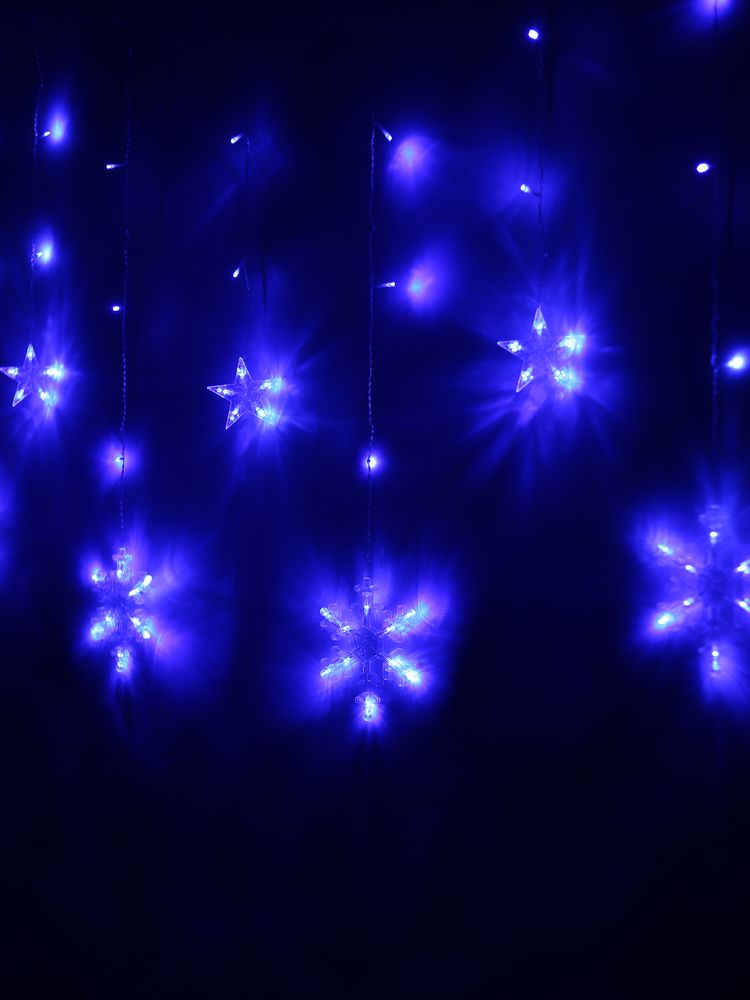 Светодиодная гирлянда "Снежинка и звезда" (12 штук) 6 больших, 6 маленьких, синий, ширина 2,5 м/30шт